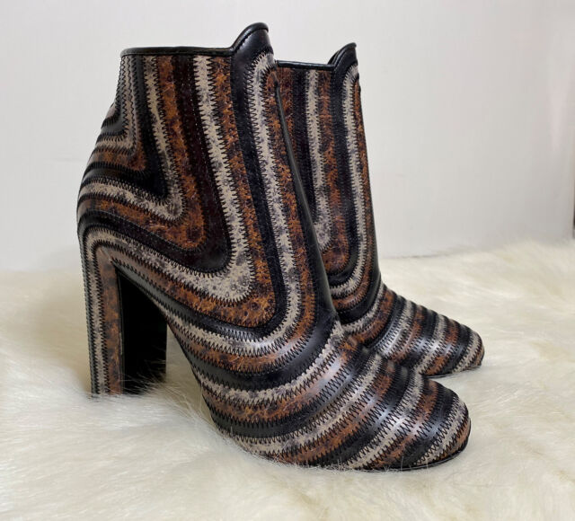 Salvatore Ferragamo Tweed Heeled Boots Size 9 – Lux Second Chance