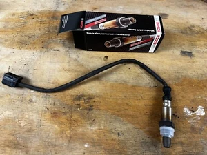 Oxygen Sensor Bosch 13940 Slightly Used - Picture 1 of 4