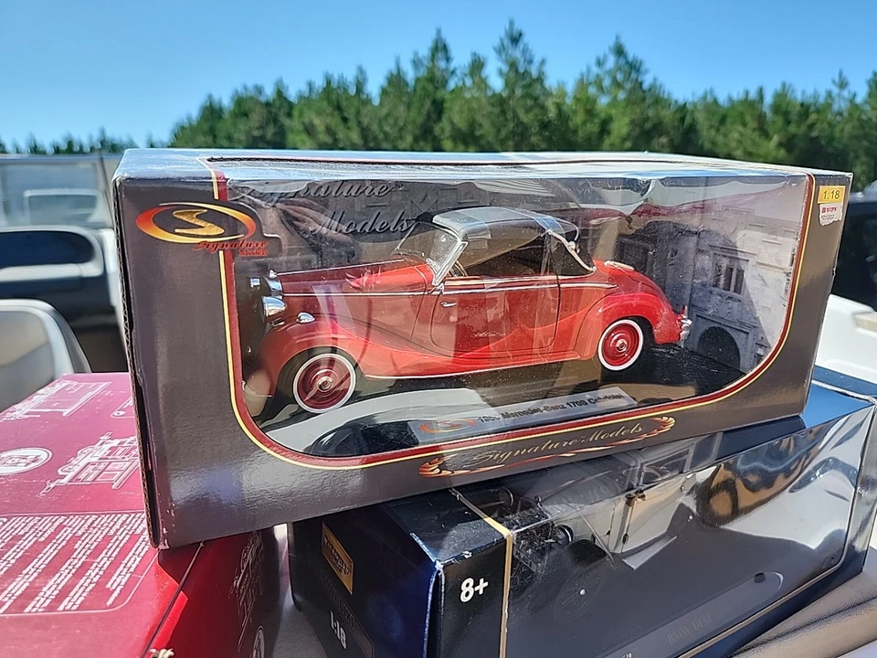 1950 Mercedes Benz 170S Cabriolet Burgundy and Black 1/18 Diecast Model Car by S - Image 1 of 1