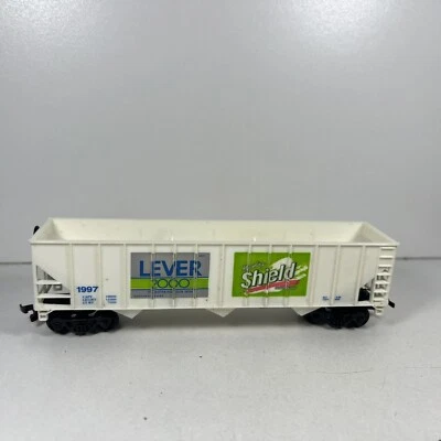 Life Like HO Dove Caress Lever 2000 Sheild Hopper Car Advertising Billboard 1997 - Image 1 of 4