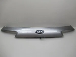 2016-2020 KIA SORENTO REAR TRUNK TAILGATE UPPER FINISH MOLDING W/ CAMERA OEM - Picture 1 of 12