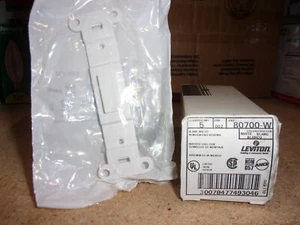 Leviton 80700-W Decora Plastic Standard Blank Toggle Insert White 5-pack - Picture 1 of 2