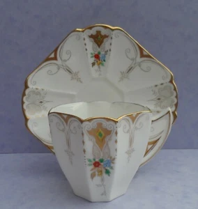 A Shelley "Diamonds" 11642 Queen Anne shape demitasse cup & saucer C.1928. - Picture 1 of 12