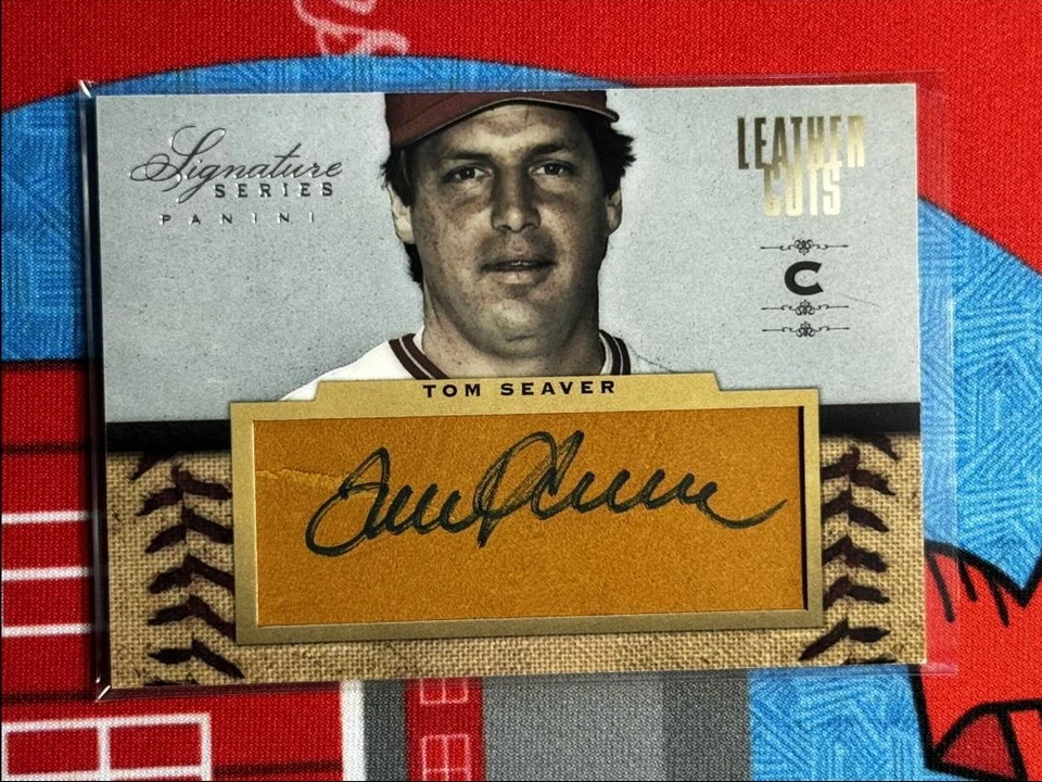 2012 Panini Signature Series Leather Cuts Tom Seaver Auto 2/2 Cincinnati Reds - Image 1 of 2