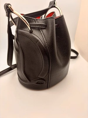Bolso Christian Loubutin By My Side Bucket Foto 1 de 4