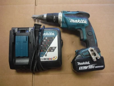 Makita XSF03 Drywall Screw Gun, 1-5AH 18 VOLT Battery + Charger *ND09 - Image 1 of 4