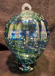 Hand Blown Blue & Green Art Glass Hot Air Balloon Hummingbird Feeder No Stopper - Picture 1 of 6