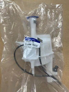 Genuine Windshield Water Reservoir 2019-2020 Elantra Sedan Bottle Tank Motor Cap - Picture 1 of 6