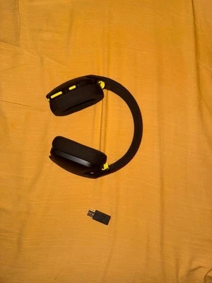Logitech G435 LIGHTSPEED Bluetooth Headset - Schwarz - Bild 1 von 3