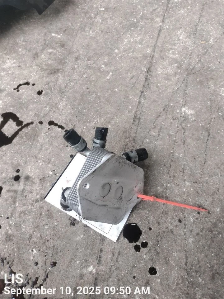 Enfriador de aceite de transmisión automática C-HR 2018 6750104 Foto 1 de 4