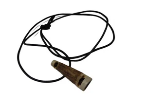Hundepfeife Hirschhorn mit Triller und scharfen Pfiff, mit Lederband - Bild 1 von 3