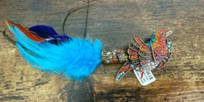 Heidi Daus Disney s Mary Poppins Returns "Feather Weight Flight" BIRD Pin NWT - Image 1 of 4