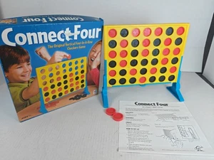 Connect 4 Four Vertical Checkers Game Hasbro Complete Pre-owned 2002  - Picture 1 of 13