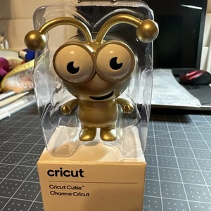 Cricut Cutie GOLDEN- New In Box! - Picture 1 of 7