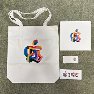 Apple Store Osaka Umeda 2025 Grand Opening Commemorative Tote Bag Pins Sticker - Bild 1 von 3