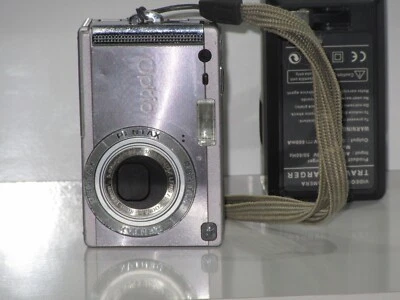 PENTAX  Optio S5i 5.0MP Digital Camera - Silver - Image 1 of 4