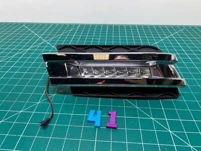 07-19 MERCEDES-BENZ X164 GL320 GL450 FRONT RIGHT PASSENGER SIDE FOG LIGHT OEM - Image 1 of 4