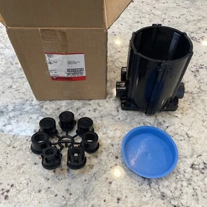 Wiremold 881 Round Pvc Floor Box - Picture 1 of 3