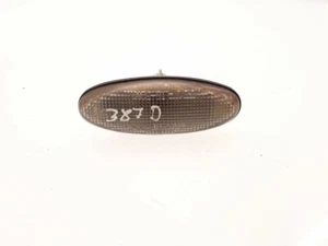 Mazda Demio 2000 1.5 front right fender turn indicator blinker light 185289B - Picture 1 of 3