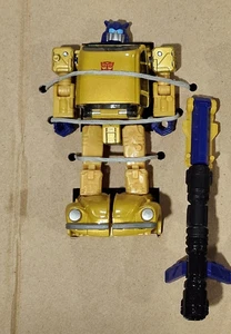 TRANSFORMERS LEGACY BUZZWORTHY BUMBLEBEE GOLDBUG CREATURES COLLIDE LOOSE MINT - Picture 1 of 2