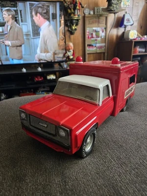 Vintage 1970 Nylint Emergency Truck 16In. Long Metal - Image 1 of 4