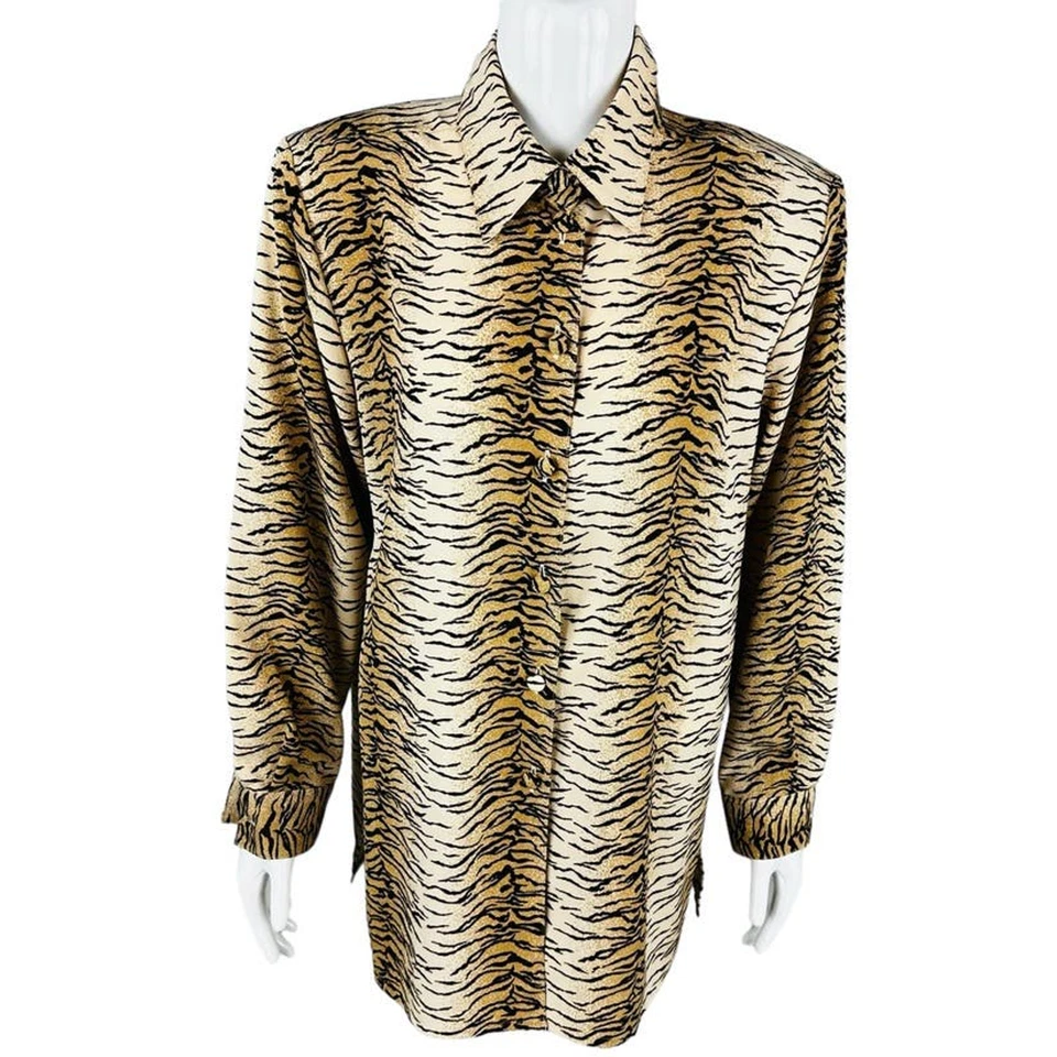 Blusa vintage Liz Baker mujer talla mediana manga larga botón frontal estampado animal Foto 1 de 4