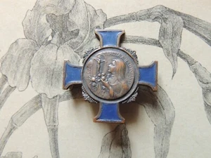 Ancienne Broche Religieuse Sainte Therese de Lisieux croix émaillée - Imagen 1 de 2