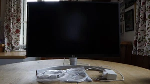 LG 27UL550P-W 4K Gaming Monitor Top Zustand - Bild 1 von 7