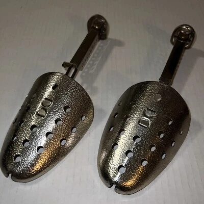 De colección Ekco Metal Martillado Zapatos Formadores de Árboles Camillas ¡Par Ajustable EE. UU.! Foto 1 de 4