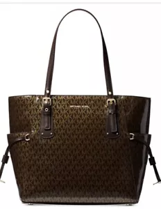 New Michael Kors Signature Glossy Logo MK Voyager East West Tote brown gold bag - Picture 1 of 12