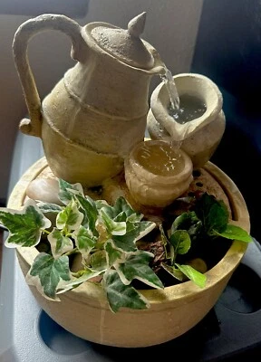 Fuente de agua multi macetas interior/exterior con maceta, Foto 1 de 2