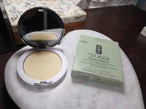 Clinique Redness Solutions Instant Relief Mineral Pressed Powder .4oz/11.6g NIB - Picture 1 of 2