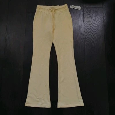 Pantalones acampanados de vellón amarillo talla XS (0) No Boundaries limón tierno Foto 1 de 4