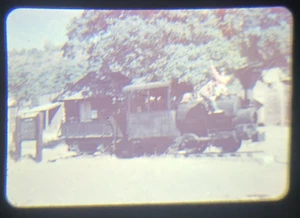 50er Jahre Foto VINTAGE Fund 35mm Coulterville Zug Kinder 1954 Original S2-98 - Bild 1 von 3