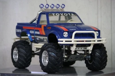 Vintage TAMIYA Toyota Hilux 4WD Mountain Rider RC Car with JR Radio 1992 Japan - Image 1 of 4