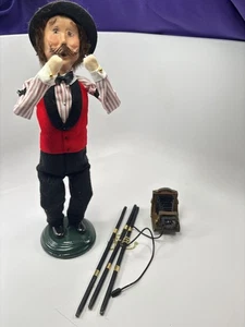 Byers Choice Caroler Photographer With Camera & Tripod Stand & Cable 1998 Signed - Picture 1 of 14