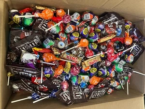 Assorted Chocolate Candy Variety Pack - 5 Lb Bulk Candy Chocolate Mix "READ" - Picture 1 of 6
