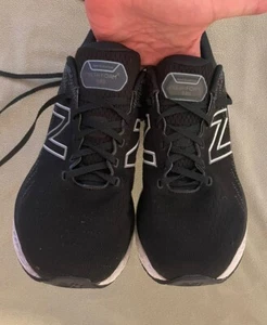New Balance Fresh Foam 880v11 Black White Size 13 Clean Lightly Used Smoke Free - Picture 1 of 9