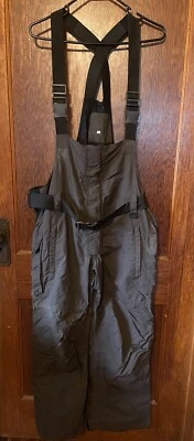 Mono con tirantes de nieve talla L. Marrón. Forrado - Elástico en los laterales. Patas con cremallera. Cinturón Foto 1 de 4