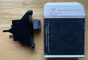 1985-89 Firebird Genuine GM 10035313Switch Luggage Compartment Lid Release S45 - Picture 1 of 3