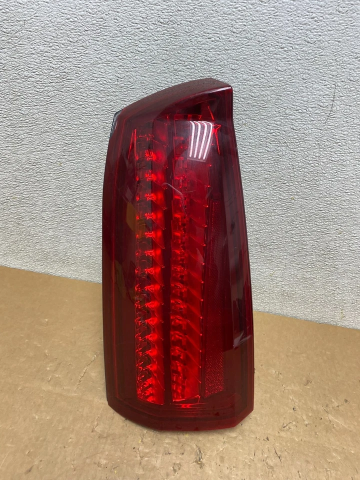 Luz trasera lateral izquierda conductor Cadillac STS 2005 2006 2007 OEM V5555 DW Foto 1 de 4