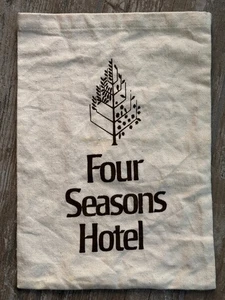 Vintage Four Seasons Hotel Sackleinen Schuhbeutel 8" x 12" - Bild 1 von 1