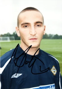 NORTHERN IRELAND & BURNLEY: MARTIN PATERSON SIGNED 6x4 PORTRAIT PHOTO+COA - Picture 1 of 1