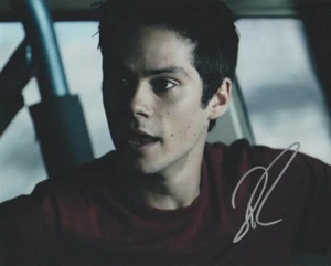Dylan O'Brien signed Teen Wolf 8x10 photo - Picture 1 of 1