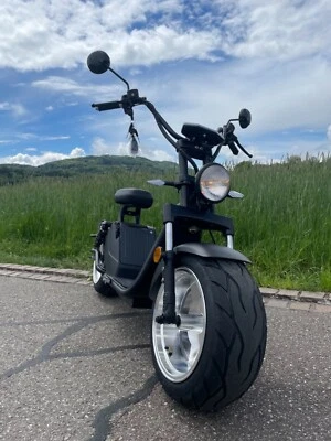 Elektroroller, e-Scooter mit Strassenzulassung, ohne Führerschein fahrbar - Bild 1 von 4