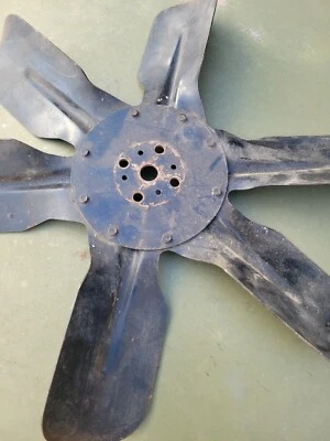 70 71 72 AMC JAVELIN AMX JEEP CJ5 CJ7 304 V8 6 HOJAS 17 3185021 VENTILADOR OEM Foto 1 de 3