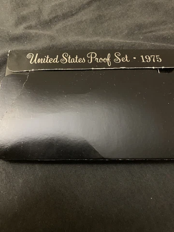 48 yrs old! 1975 US PROOF SET In OGP with  - 6 Coins-and w/3 Bicentennial Coins Cover