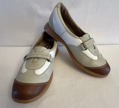 Zapatos de golf Sandbaggers para mujer talla 6,5 Gina beige marrón Foto 1 de 4