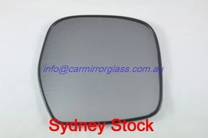 RIGHT DRIVER HEATED MIRROR GLASS FOR TOYOTA LANDCRUISER 100 SERIES 1998-2007 - Picture 1 of 2