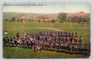 Reittruppe Kavallerie Fort Riley Kansas Birdseye Ansicht Vintage c1918 DB Postkarte - Bild 1 von 4
